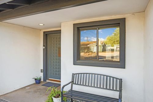 2928 18 Ave, Phoenix AZ 85015-5247 exterior