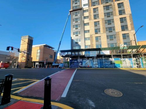 320 49th St, Union City NJ  07087-5128 exterior