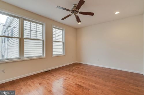 522 Carpenter St, Philadelphia PA 19147-4033 exterior