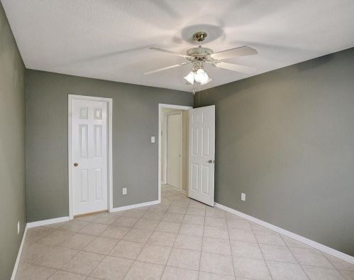 4520 Eagle Feather Dr, Austin TX 78735-6466 exterior