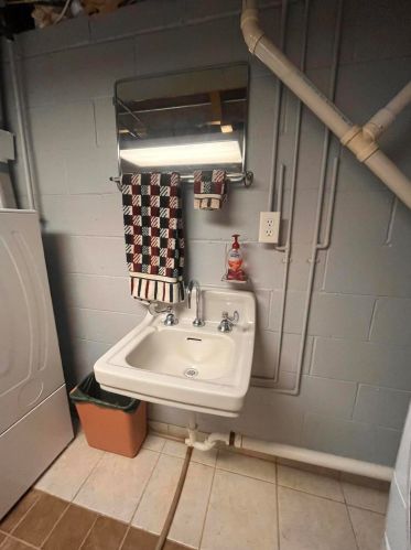 409 30 St, Manitowoc WI 54220-3605 exterior