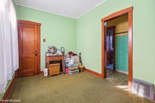 4545 Mcvicker Ave, Chicago IL 60638-1425 exterior