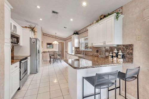 8051 Nadmar Ave, Boca Raton FL 33434-5404 exterior