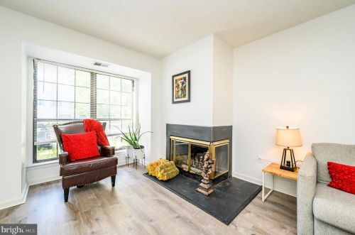 2 Drewes Ct, Trenton NJ 08648-2627 exterior