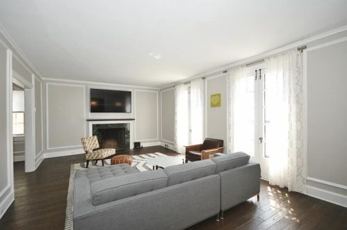 5381 Northumberland St, Pittsburgh PA 15217-1128 exterior