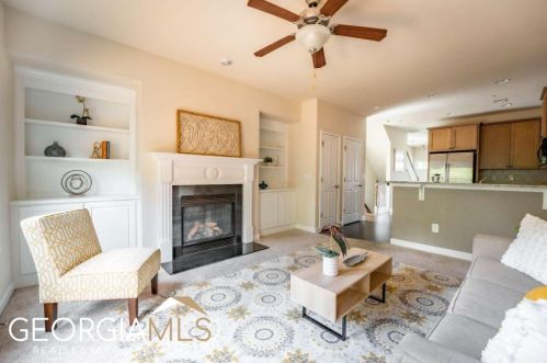 7490 Glisten Ave, Atlanta GA 30328-2865 exterior