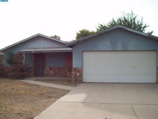 743 D St, Tulare, CA 93274-0026