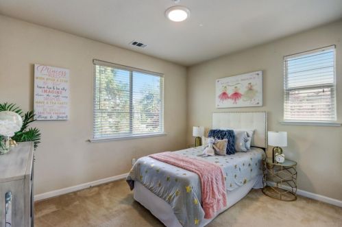 227 Vista Roma Way, San Jose CA 95136-4444 exterior