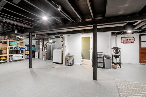 6616 Laconia Dr, Saint Louis MO 63123-2624 exterior