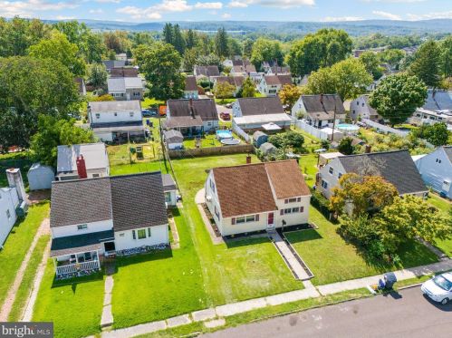 336 Beech St, Pottstown PA 19464-5652 exterior