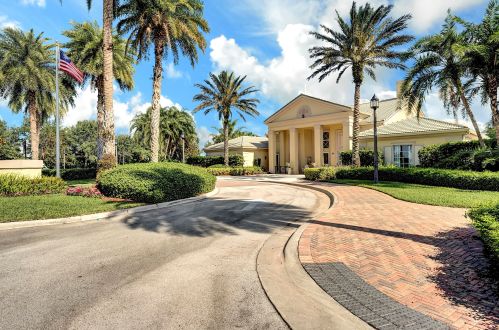 11753 Bennington Cir, Fort Pierce FL  34987-2717 exterior