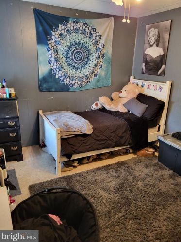 320 19 St, Chester PA 19013-5605 exterior