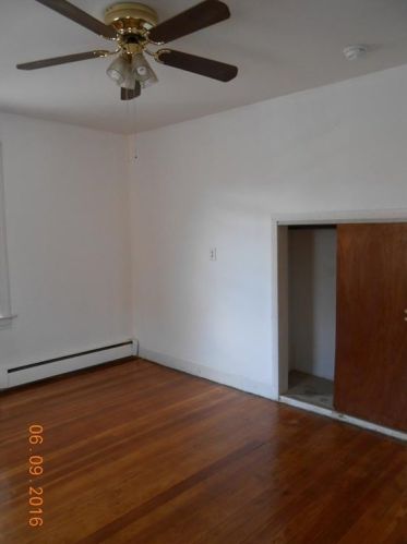 49 Monticello St, Providence, RI 02904-3261