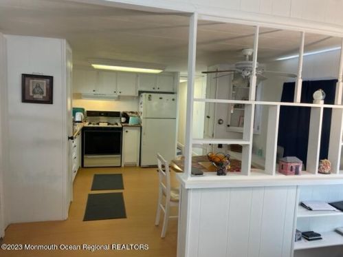 10 Helen Ave, Jackson Twp NJ 08527-3110 exterior