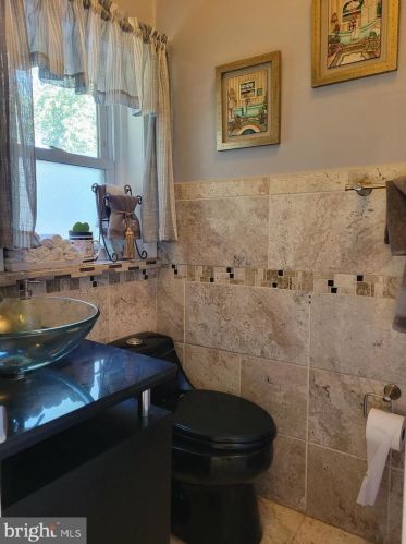 531 Benner St, Philadelphia PA 19149-3214 exterior