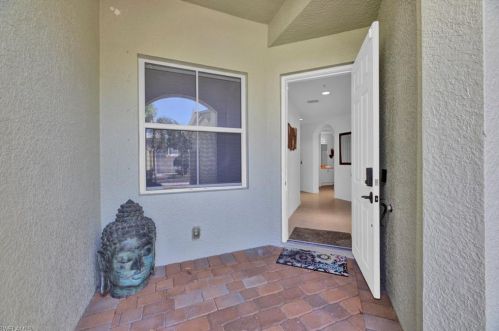 1415 Mariposa Cir, Naples, FL 12204-7272