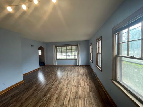 3733 13th St, Milwaukee, WI 53206-3010