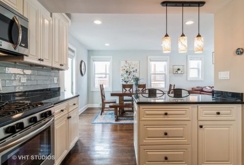 6231 Hamlin Ave, Chicago IL 60803-6241 exterior