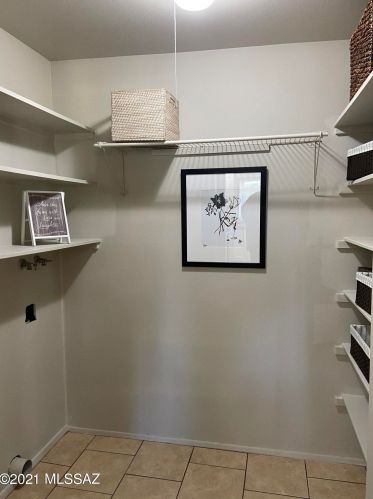 8542 Calle Bolivar, Tucson AZ  85715-5409 exterior