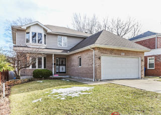 9433 Bell Ave, Chicago, IL 60643-6744