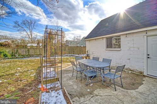 2109 Belle View Blvd, Alexandria VA 22307-1327 exterior