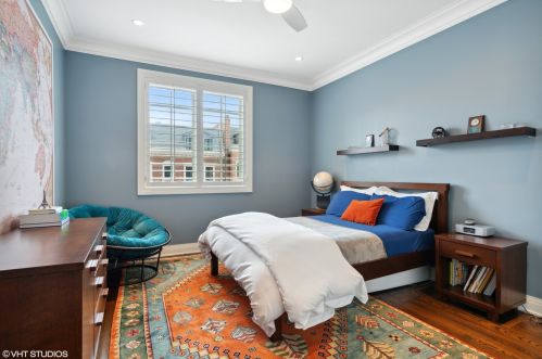 2900 Hermitage Ave, Chicago IL 60609-2733 exterior