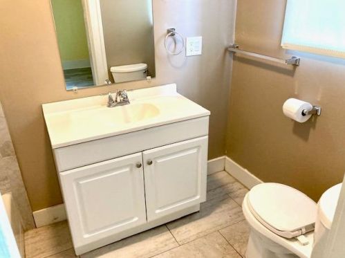 24 Arbutus Ave, Defuniak Springs FL 32435-2426 exterior