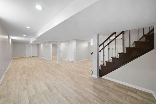 6538 Foster Ave, Chicago IL  60656-2245 exterior