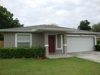 5740 Dogwood St, Zephyrhills, FL 33542-4463