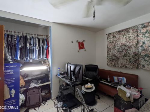 4225 Cavalier Dr, Phoenix AZ 85017-1727 exterior