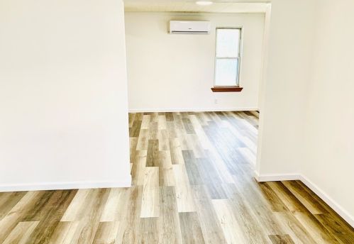 43 Montmorenci St, Springfield MA  01107-1727 exterior