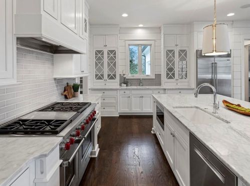 4545 Conway Dr, Atlanta GA 30327-3535 exterior