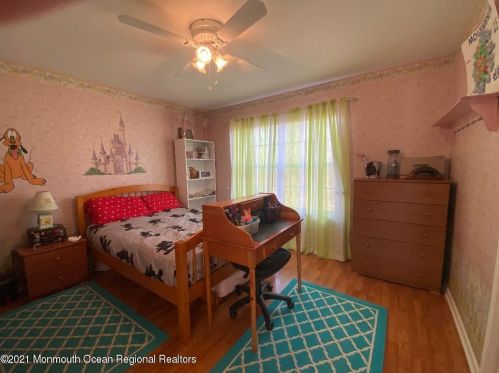 57 Dunham Ave, Edison NJ 08817-3362 exterior