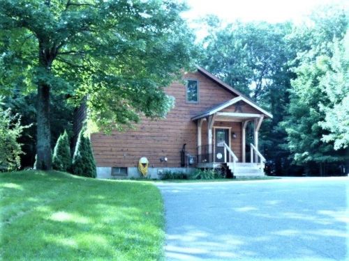 178 Midway Dr, Negaunee MI  49866-9620 exterior