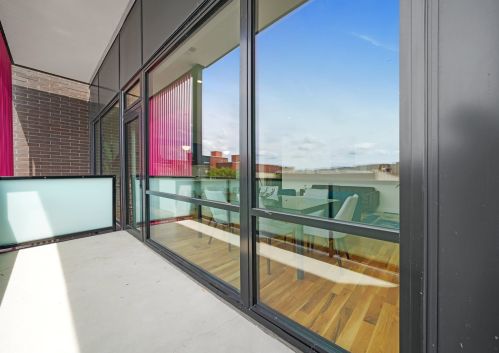 1827 Milwaukee Ave, Chicago IL 60647-4470 exterior