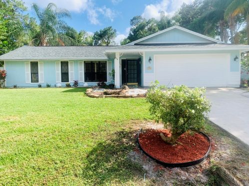 1596 Hunnicut Ave, Fort Pierce, FL 34953-7006