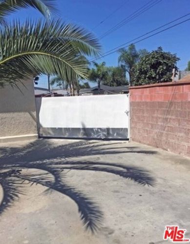 9849 Rosecrans Ave, Bellflower CA 90706-2443 exterior