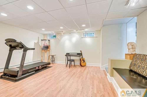 419 Middlesex Ave, Metuchen NJ 08840-1419 exterior