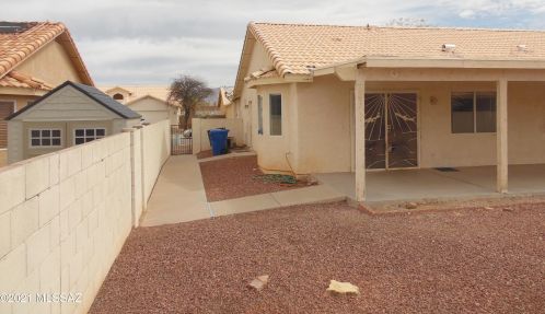 9692 Paseo Del Tornasol, Tucson AZ 85747-5033 exterior