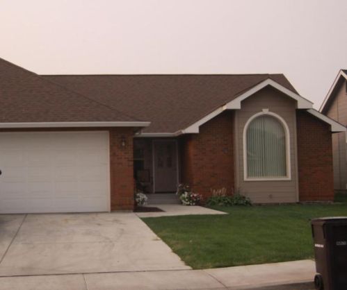 8506 Midvale Rd, Yakima, WA 98908-9311