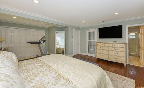 31 New Jersey St, Huntington Station NY 11746-6852 exterior