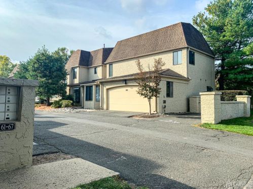 67 Gate House Ln, Edison NJ  08820-4008 exterior