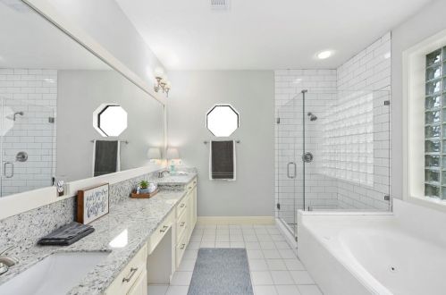 5502 Westerdale Dr, Fulshear TX 77441-4121 exterior