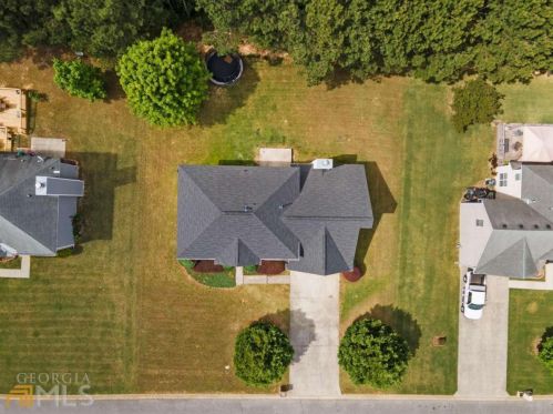 1560 Rogers Crossing Dr, Lithonia GA  30058-7005 exterior