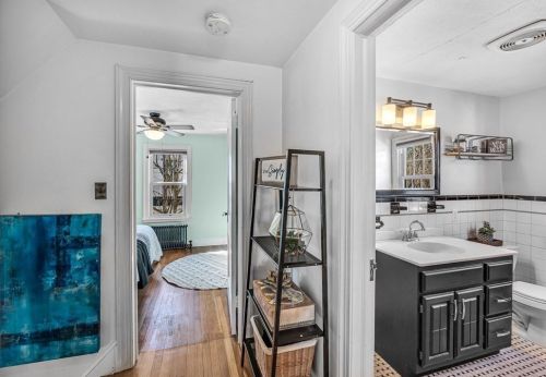 34 Powell Ave, Springfield MA 01118-2165 exterior