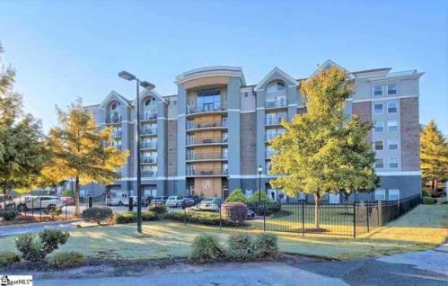 1001 Church St, Greenville SC  29601-1640 exterior