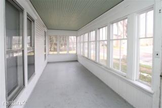 514 Saint Joseph St, Paw Paw MI  49079-1623 exterior