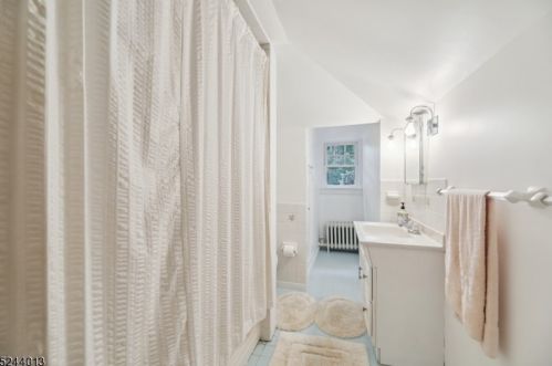 117 Maplewood Ave, Maplewood NJ 07040-1233 exterior