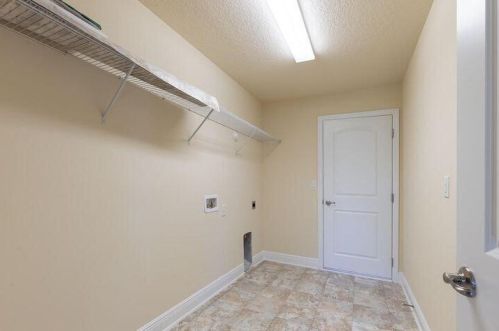 1666 Ocean Cv Ave, Fort Pierce FL 34953-2453 exterior