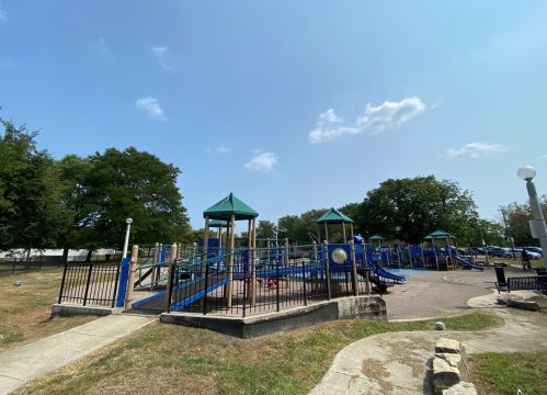 4920 Marine Dr, Chicago IL  60640-3965 exterior